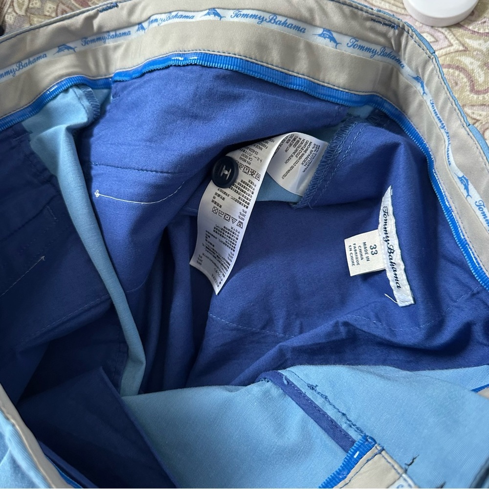 Like New! Men’s Tommy Bahama Sky Blue Flat Front Shorts - Picture 4 of 5